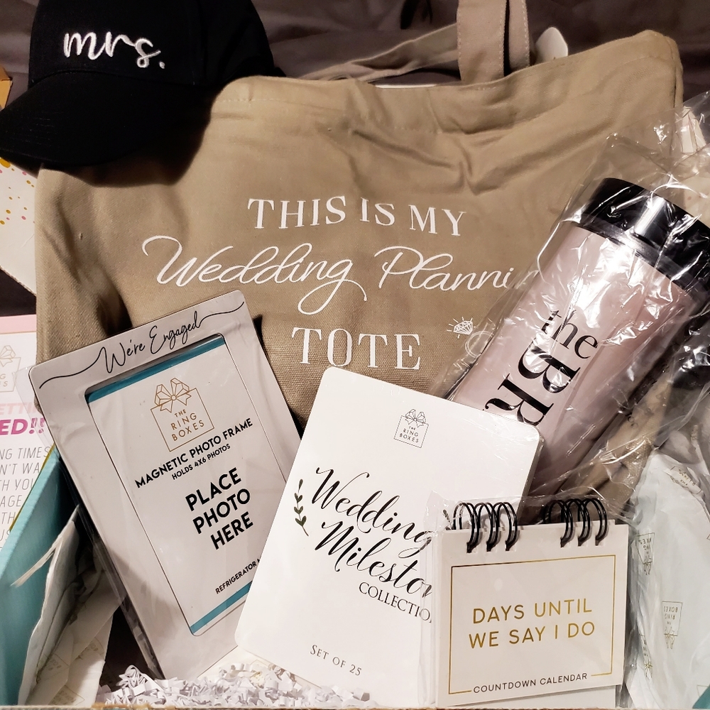 Wedding Subscription Box #1 - Picture 2 of 3